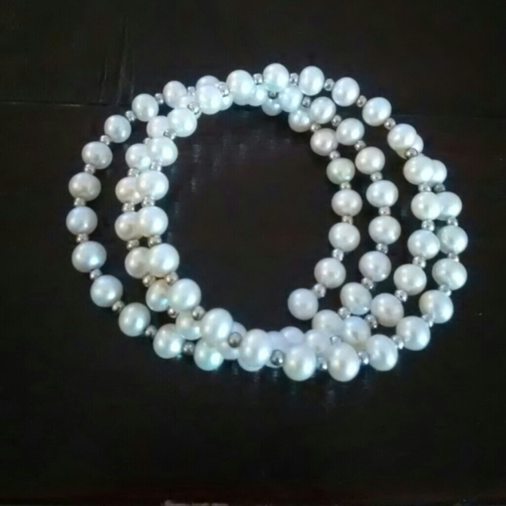Pearl bracelet