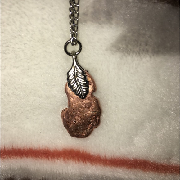 Feather Copper Necklace - Picture 3 of 3