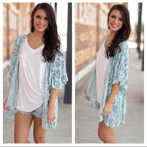 Infinity Raine Tops - Light blue Kimono