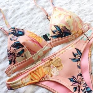 TRIANGL Delilah Fiore Rosa Neoprene Bikini Set, S