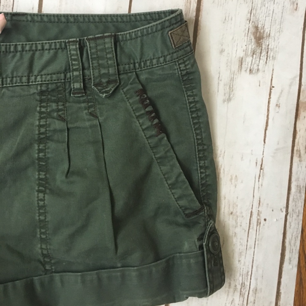 Juicy couture shorts size 10 - Picture 2 of 5