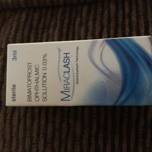 Lash growth enhancer