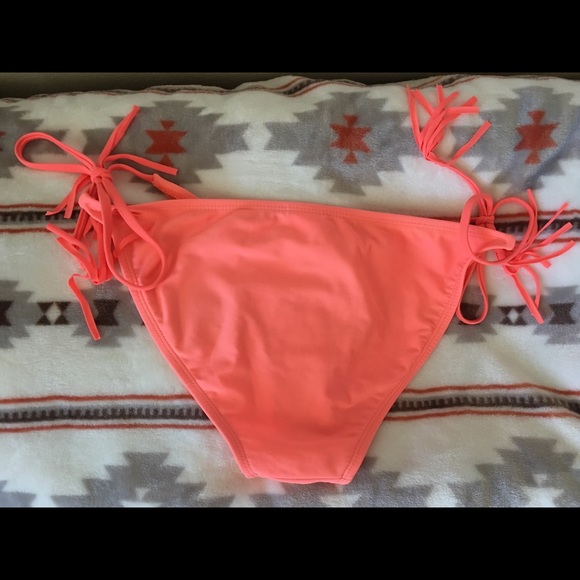 Coral Bikini Bottom - Picture 2 of 2