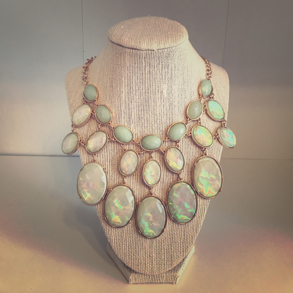 Mint Iridescent Necklace & Earrings