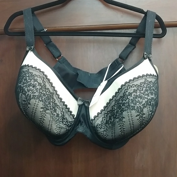 Elomi Intimates & Sleepwear Nwt New Elomi Moulded Plunge Bijou Soir