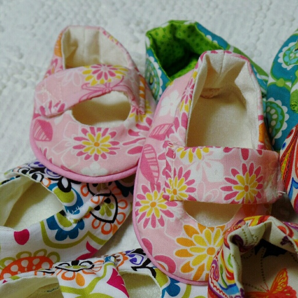 Pixie dust designs Mary Jane baby shoes 9/12 mos. - Picture 2 of 2