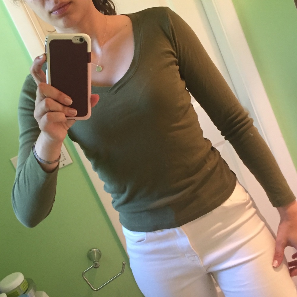 Gap Long Sleeve V Neck Tee