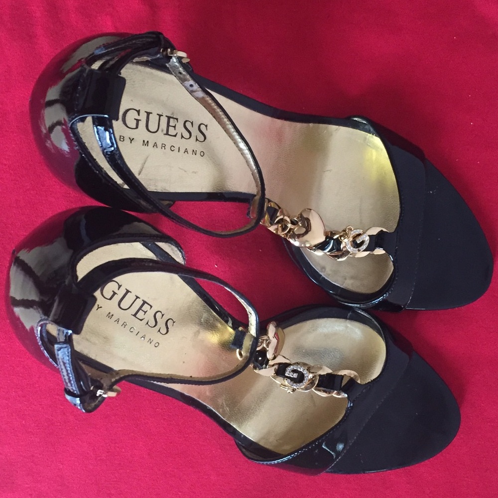 Guess By Marciano DATE heels