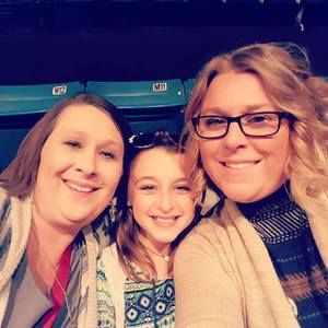 Meet your Posher, Alyse