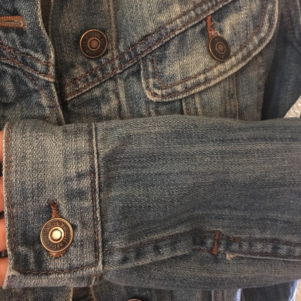 Jean jacket - Picture 3 of 4