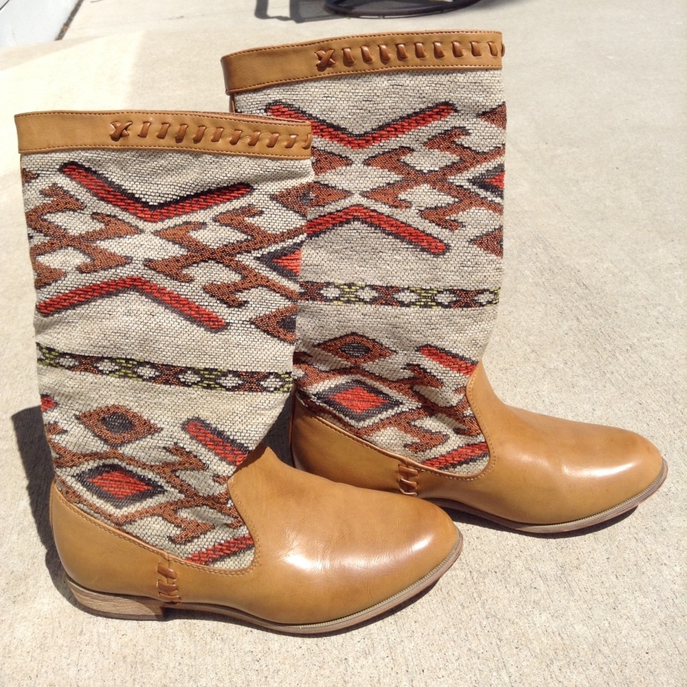 Aztec print knit boots