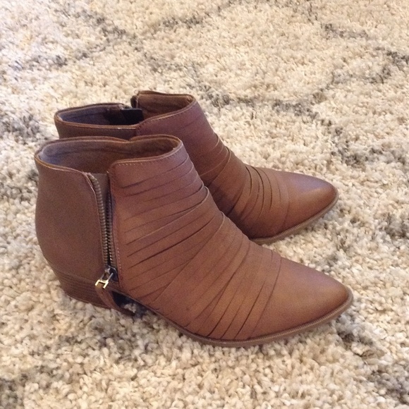 Circus by Sam Edelman tan bootie - Picture 3 of 4