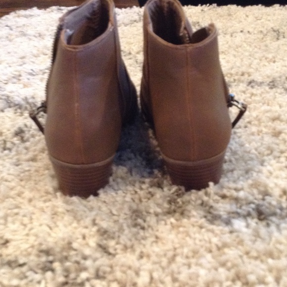 Circus by Sam Edelman tan bootie - Picture 4 of 4