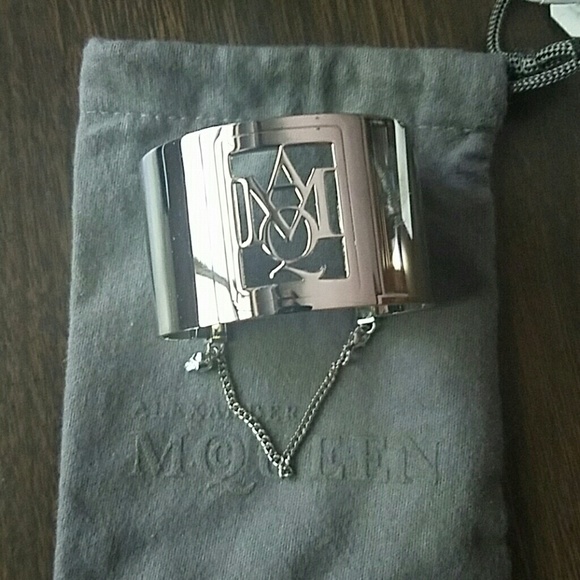 🛇🛇SOLD🛇🛇Alexander McQueen Cuff Bracelet - Picture 4 of 6