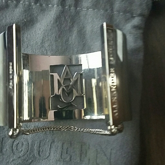 🛇🛇SOLD🛇🛇Alexander McQueen Cuff Bracelet - Picture 5 of 6