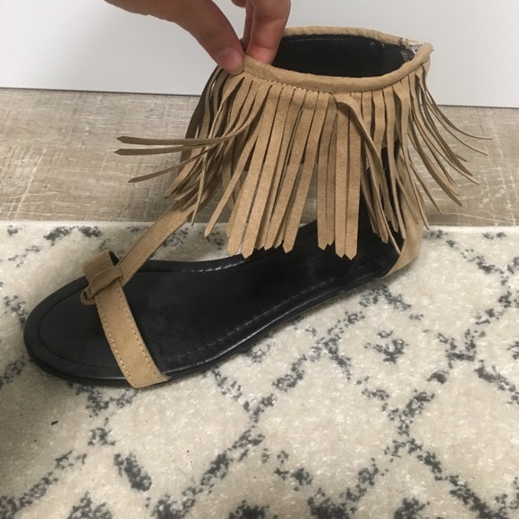 WINDSOR Shoes - 🌸Windsor Fringe Sandals🌸