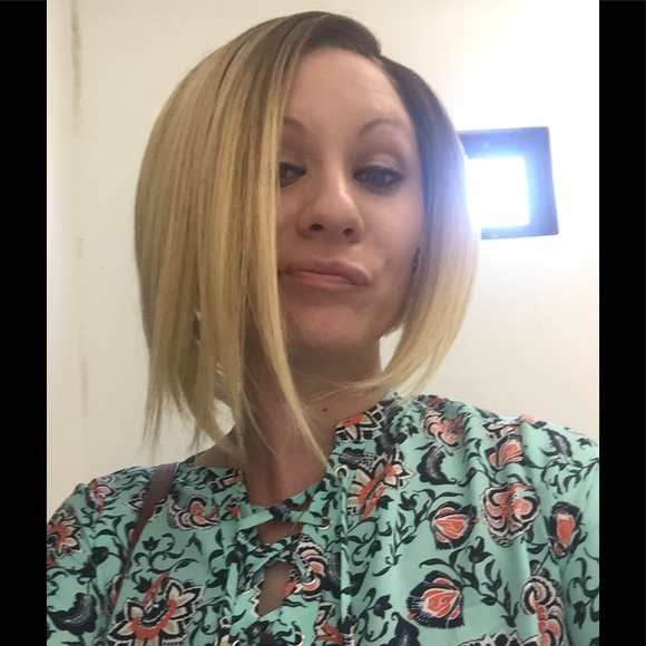 Meet your Posher, Cassie - Picture 8 of 10