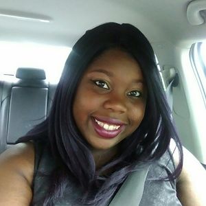 Meet your Posher, Keri