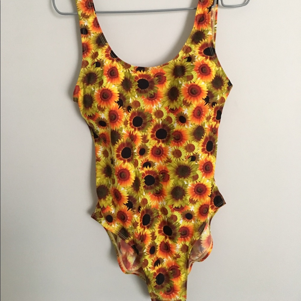 Vintage 90s Look One Piece Swim Suit