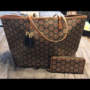 Cinda B- purse and matching wallet