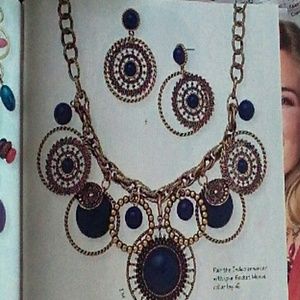Premier Designs Indigo Necklace & earrings Set