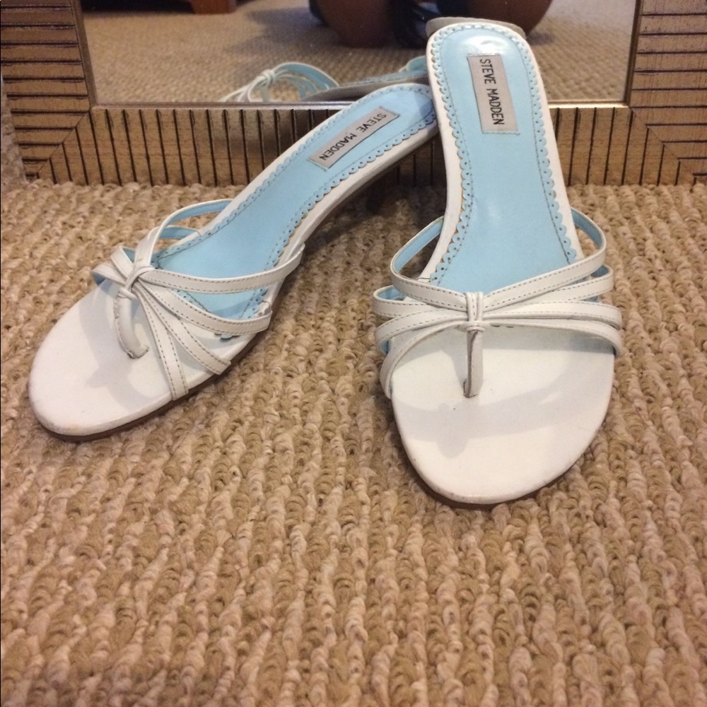 White Steve Madden Sandal (Kitten heal)