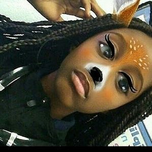 Meet your Posher, Selena