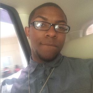 Meet your Posher, Devan