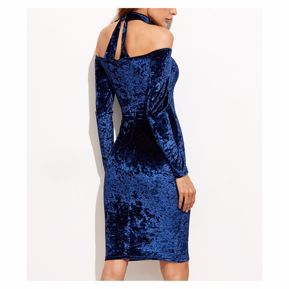 ❗️FINAL PRICE❗️ Blue Choker Bodycon Velvet Dress - Picture 4 of 7