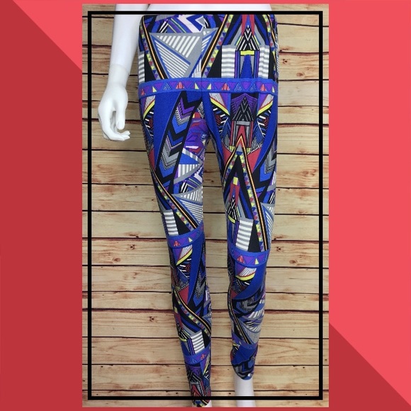 GEOMETRIC PRINT LEGGINGS - Picture 1 of 3