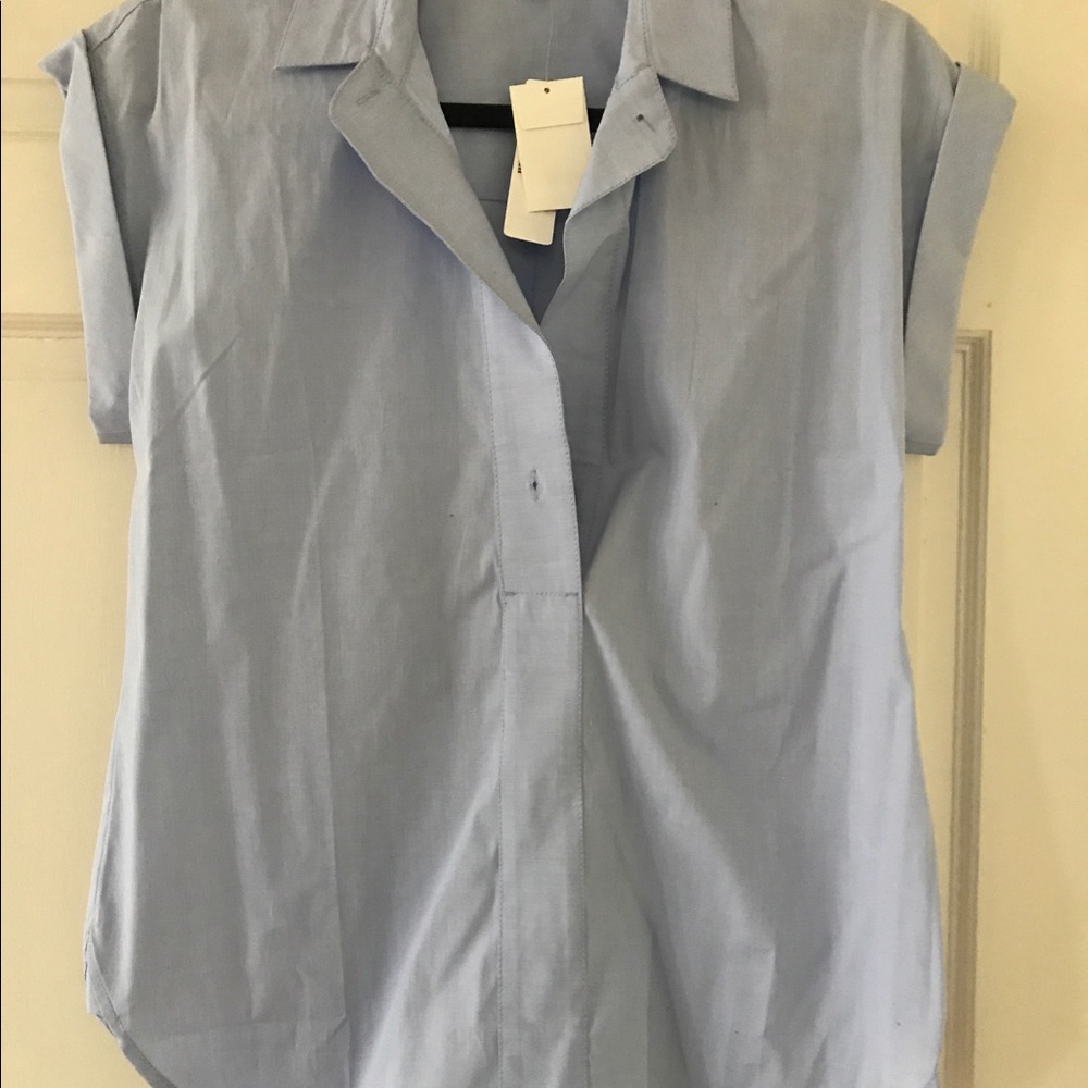 PETITE SHORT-SLEEVE POPOVER SHIRT IN OXFORD BLUE