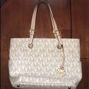 Michael Kors Jet set logo tote