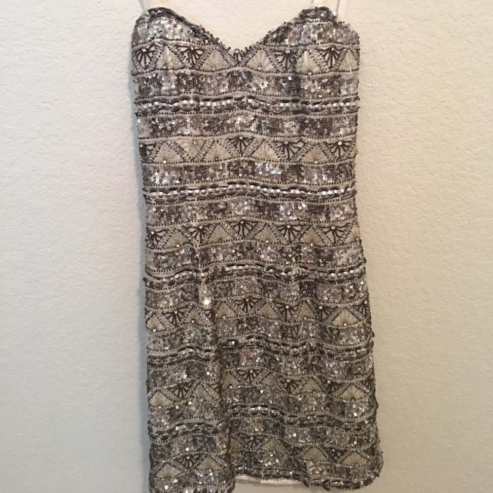 GORGEOUS FULLY BEADED STRAPLESS DRESS