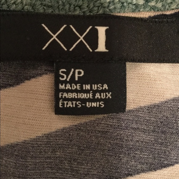 Striped Tank Top - Picture 2 of 4