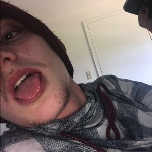 Meet your Posher, Hunter