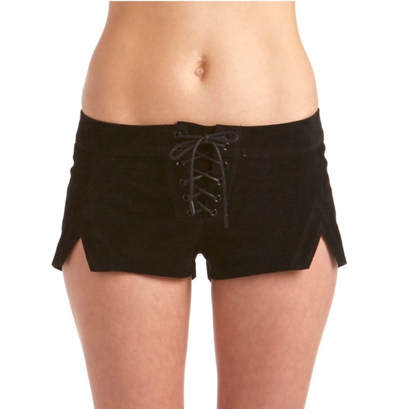 Vegan leather shorts similar to areyouami - Picture 6 of 6