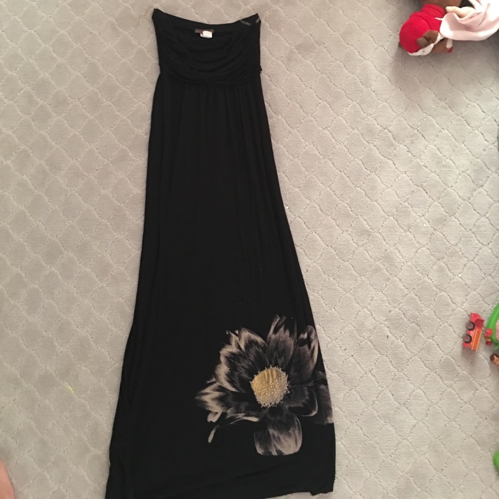 Strapless maxi dress with shelf bra