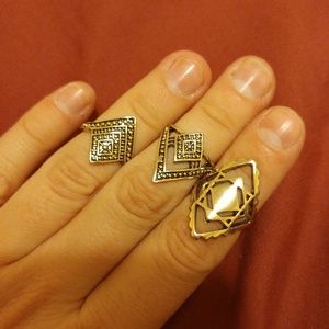 Aztec style goldtone midi rings