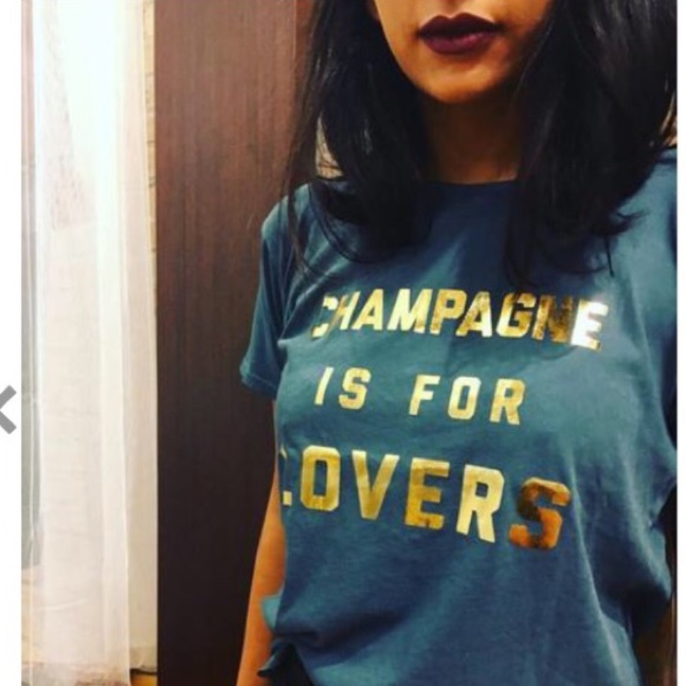 ❌SOLD❌ Champagne Is For Lovers Top 💙