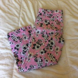 Aeropostale floral Capri-length jeggings