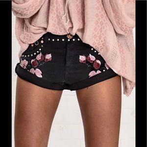 One teaspoon embroidered studded bandits shorts