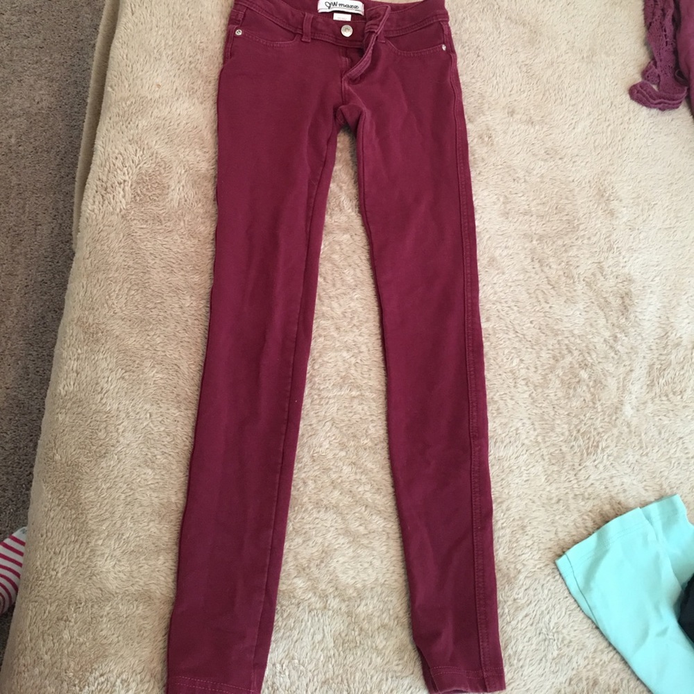 Skinny maroon pants
