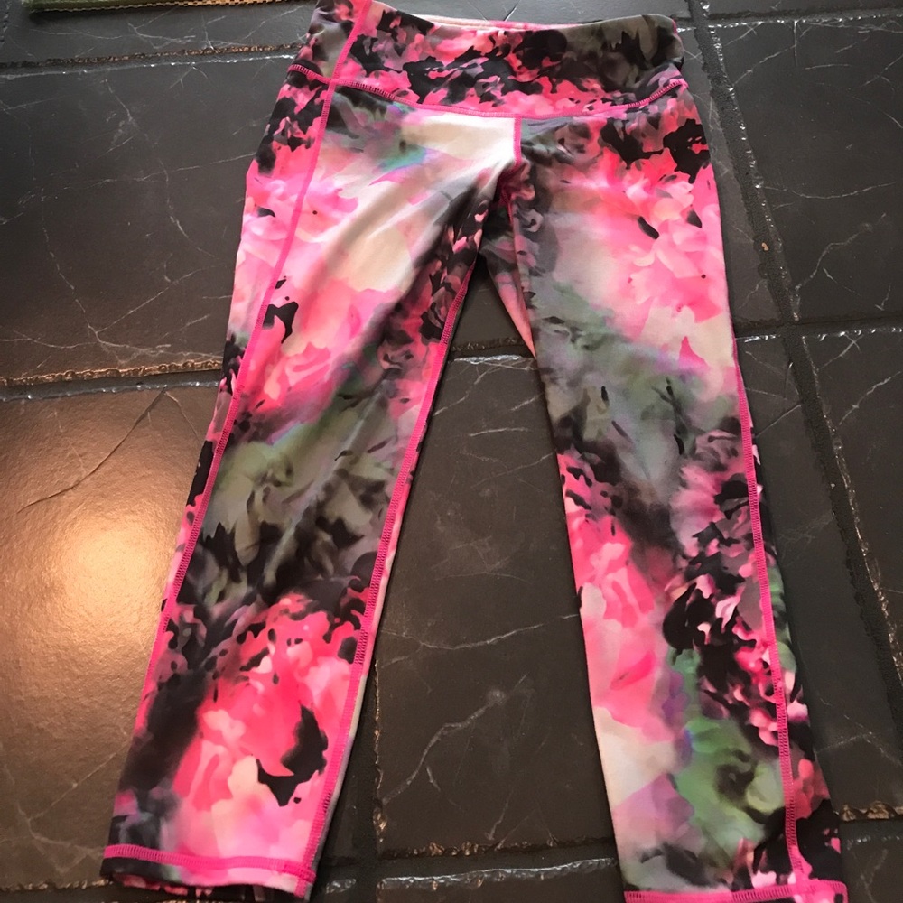 Floral Athleta Chaturanga Capri