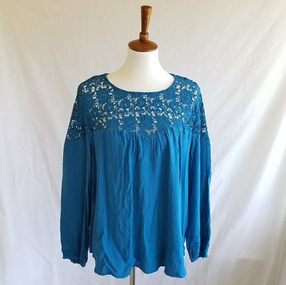 Old Navy Tops - 🚨MOVING SALE🚨Old Navy Cerulean Contrast Top