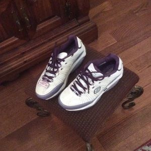 Skechers 'Shape-Ups'  Barely worn; like new!!