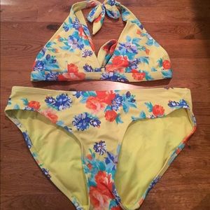 Bathing suit