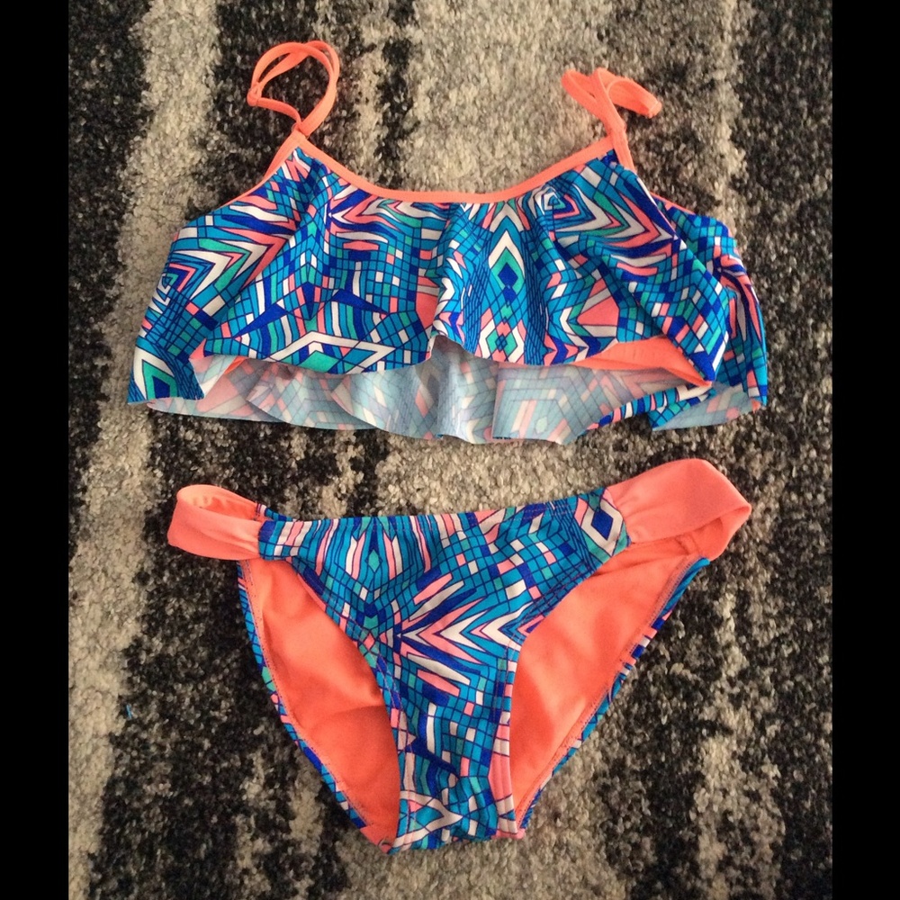 Multicolored bathing suit great condition