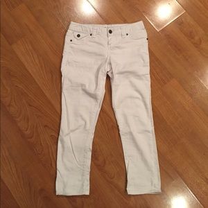 White Crop Pants