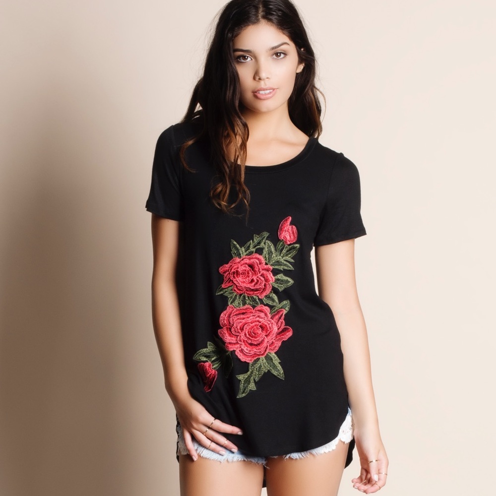Embroidered Short Sleeve Tee / Top - Picture 1 of 4