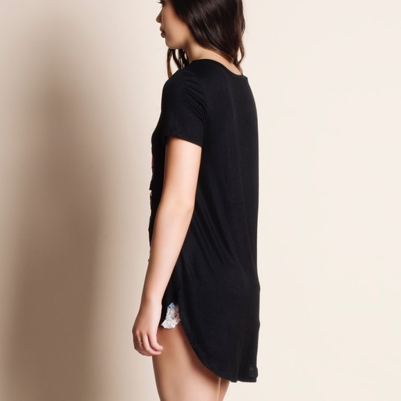 Embroidered Short Sleeve Tee / Top - Picture 3 of 4